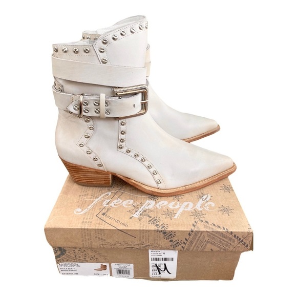 Free People Cream Ankle Boots - Picture 4 of 14
